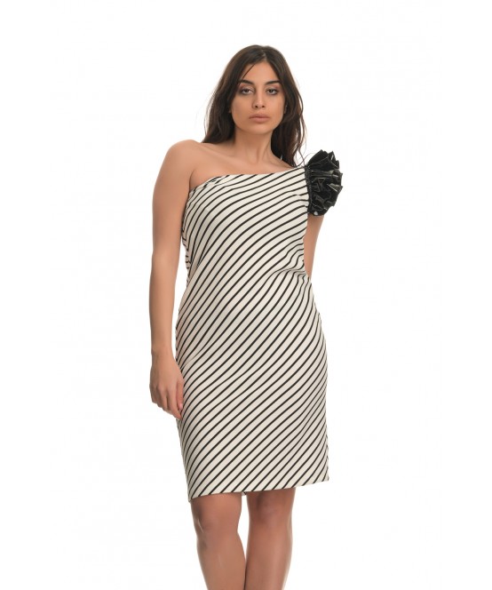 ΦΟΡΕΜΑ ΡΙΓΕ ΜΕ ΕΝΑΝ ΩΜΟ