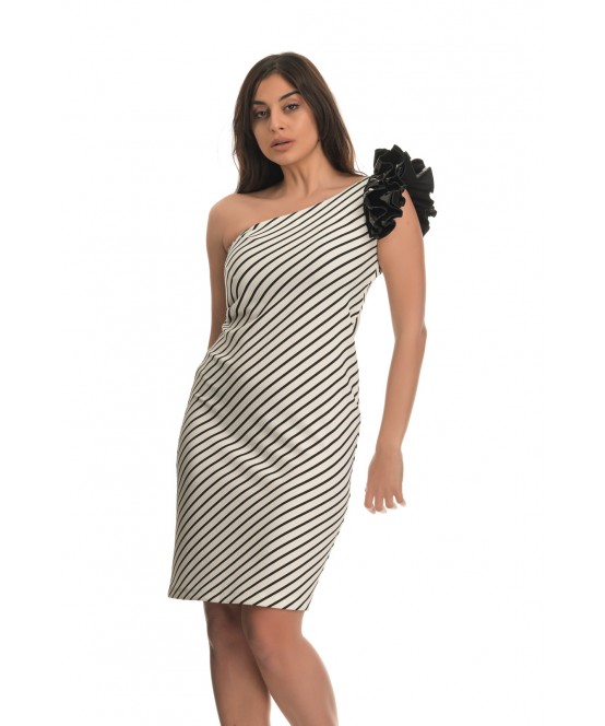 ΦΟΡΕΜΑ ΡΙΓΕ ΜΕ ΕΝΑΝ ΩΜΟ